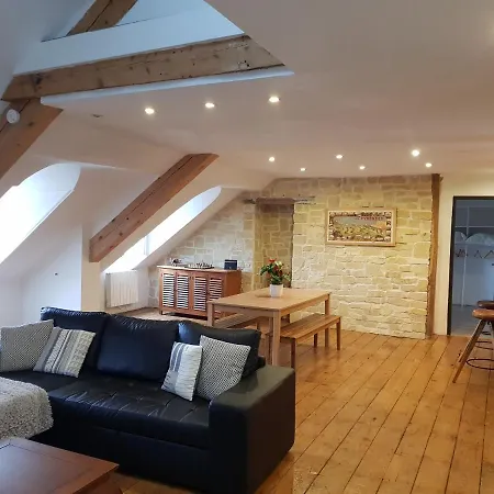 Loft Dans Les Pyrenees אולורן-סנט-מארי